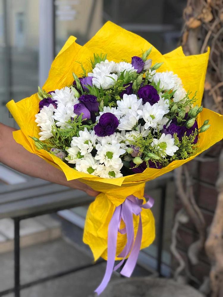 Букет цветов из: Ирисы, Хризантемы и Ромашки в Горки-8