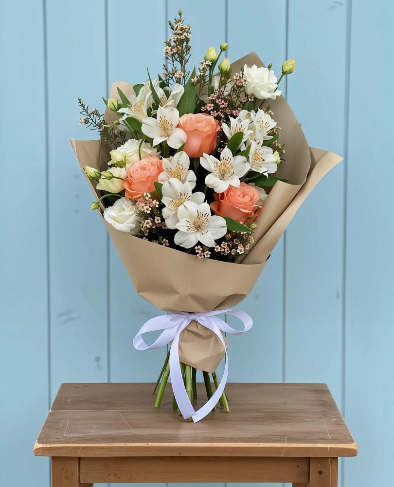 Букет цветов из: Альстромерии, Лизиантусы, Розы и Хризантемы в Горки-8